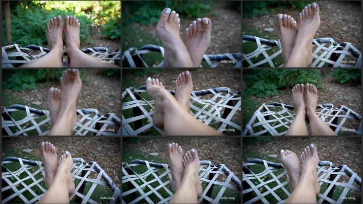 Screenshot 1 aus Stare At My Toes, POV Foot Worship
