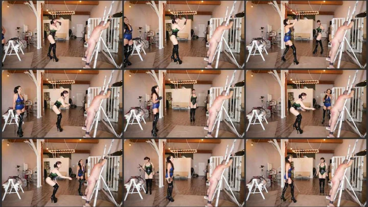 Screenshot 1 aus Whipping On The Cross with Andrea Untamed and Stella Liberty