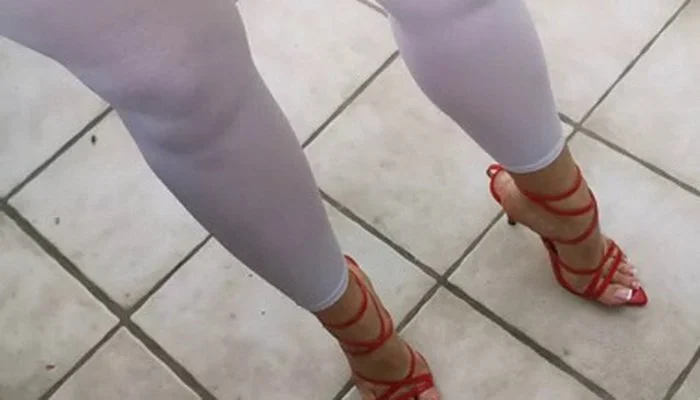 Outdoor Heels Teasing