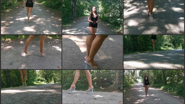Screenshot 1 aus Long Legs And Hot Walking
