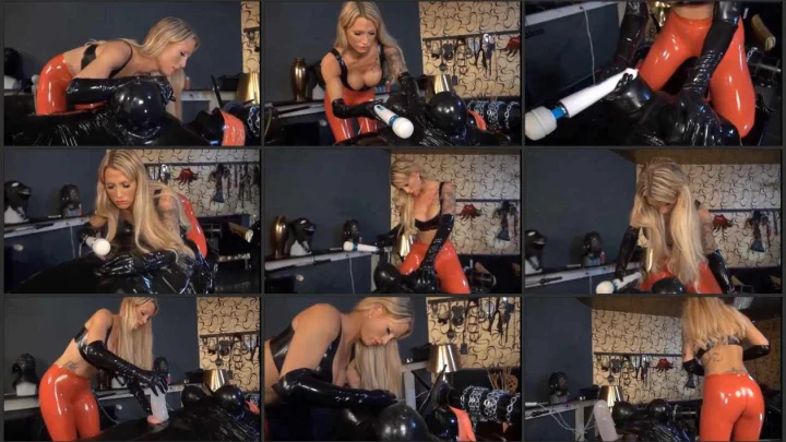 Screenshot 1 aus Wrapped, Vacuum, Tease and Denial Part 1