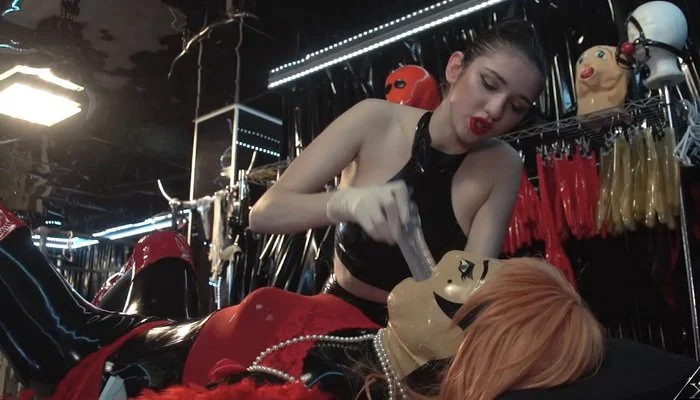 Rubber Bitch with Lady Katharina 1