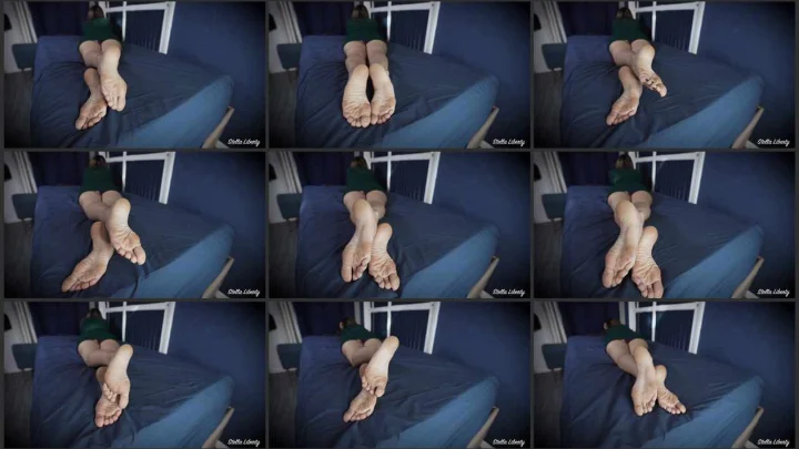 Screenshot 1 aus Wrinkled Soles Feet With Personality
