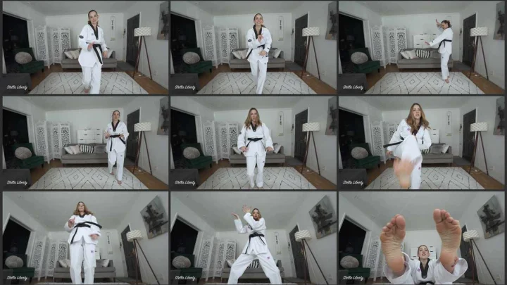 Screenshot 1 aus Foot POV Domination Karateka Feet JOI