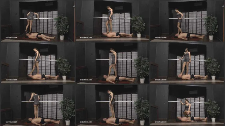 Screenshot 1 aus Cassy’s High Heels Trampled on Her Slave