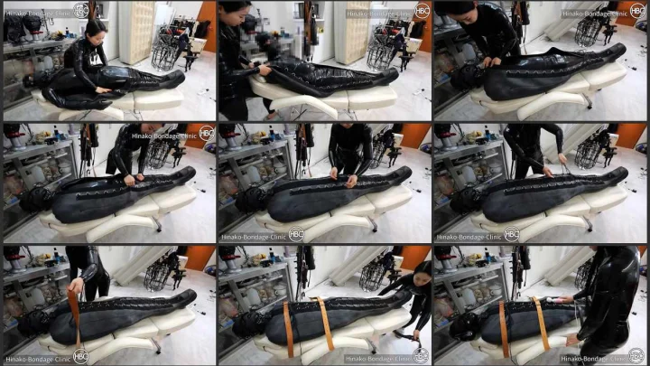 Screenshot 1 aus Sub wird super eng in einem Neopren- und Latex-Rest Sack von Mistress im Latex-Catsuit eingeklemmt.