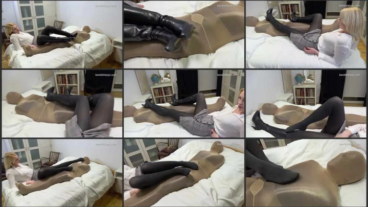 Screenshot 1 aus Mummify slave in nylon and force smelly feet to sniff