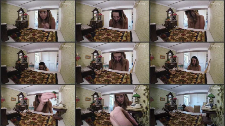 Screenshot 1 aus Stella richtet das Schlafzimmer des Sklavinnenpuppenhauses ein.