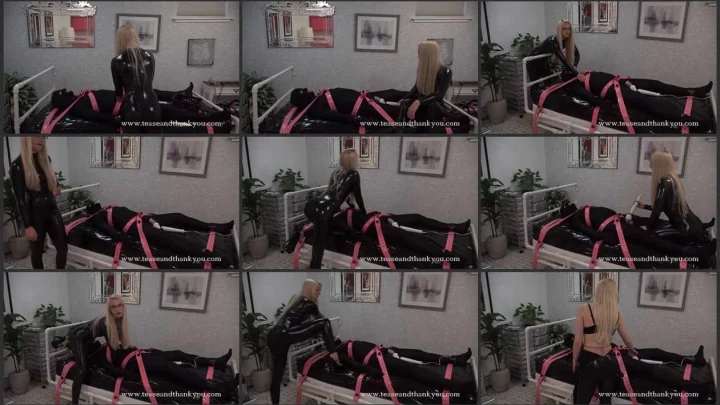 Screenshot 1 aus Fest mit Gurten ans Bett gebunden und durchläuft wieder den Teufelskreis mit einem Vibrator.