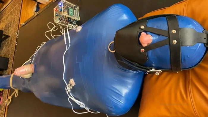 Mummification, vibrator and torture with electric shock