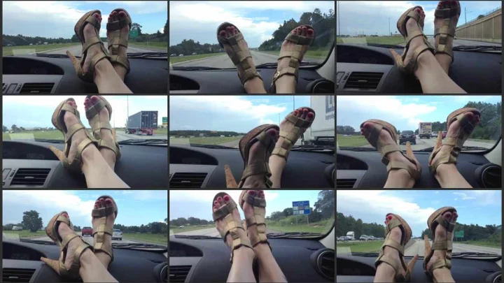 Screenshot 1 aus Lauren’s Heels On The Dashboard
