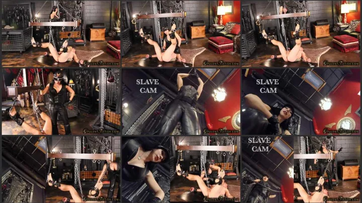 Screenshot 1 aus Göttin Cheyenne dehnte die Hoden von Charlie Horse aus