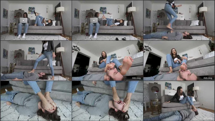 Screenshot 1 aus Welt des Fußfetischs während des Lockdowns