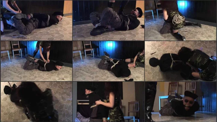 Screenshot 1 from Soldier Hogtied! XXL